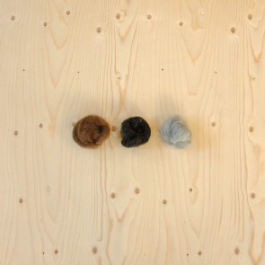 Schweizer Kardwolle naturroh